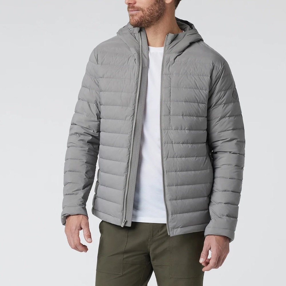 Vuori Steadfast Puffer Jacket Hooded shiitake grey Men’s Large. NWT